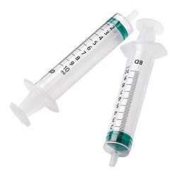 BD Emerald seringues avec aiguille 3x10ml